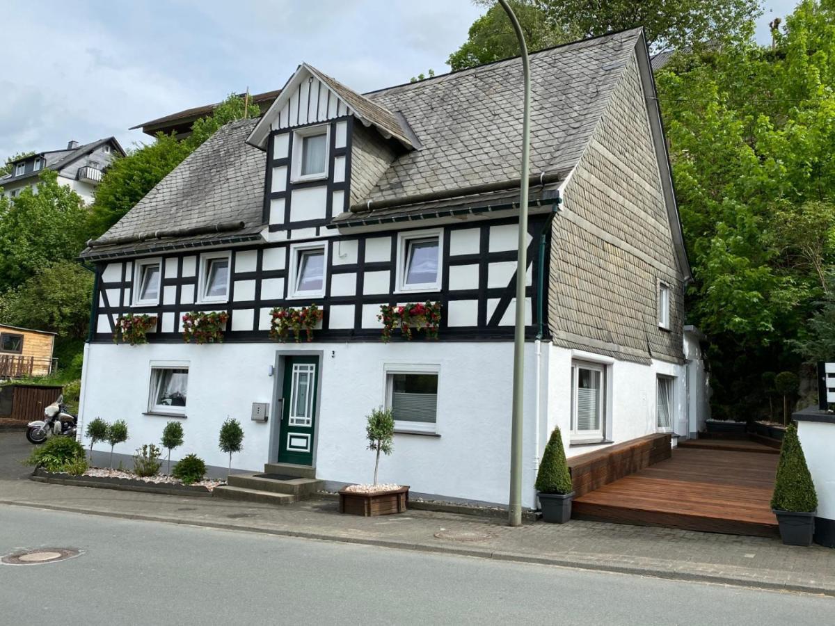 Ferienhaus Sauerland-Traeume ชมาลเลนแบร์ก ภายนอก รูปภาพ